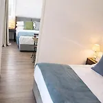 Vatican Living Rom