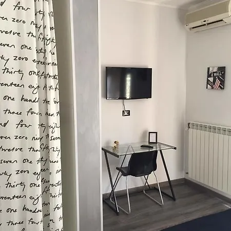 Vatican Living Bed & Breakfast 4*